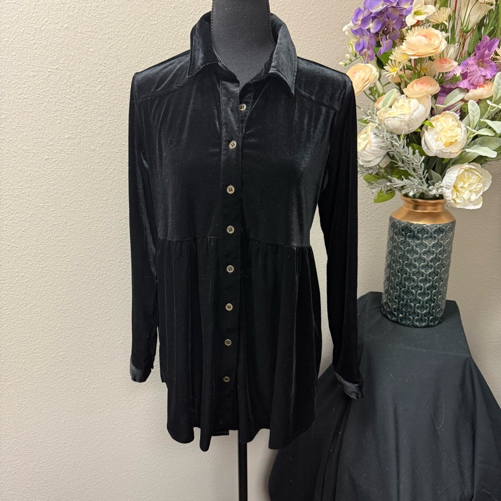 Umgee USA Black Velvet Button Down Tunic Top Long Sleeve Small